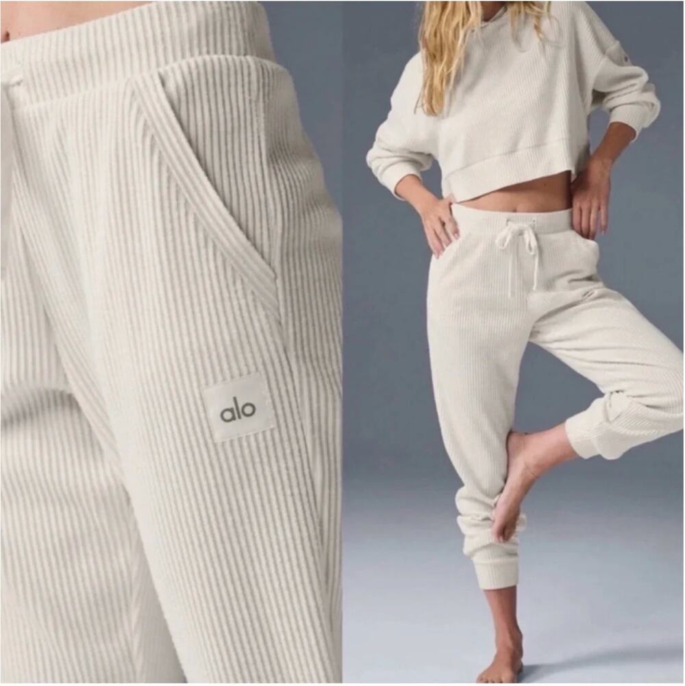 Alo Yoga Muse Sweatpants Ivory Ribbed Knit Women's S